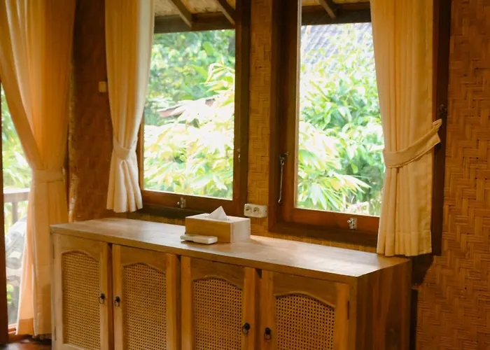 ロッジ Nishiyama Wooden House Ambengan