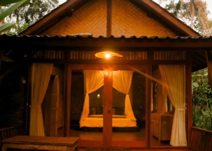 Nishiyama Wooden House Ambengan